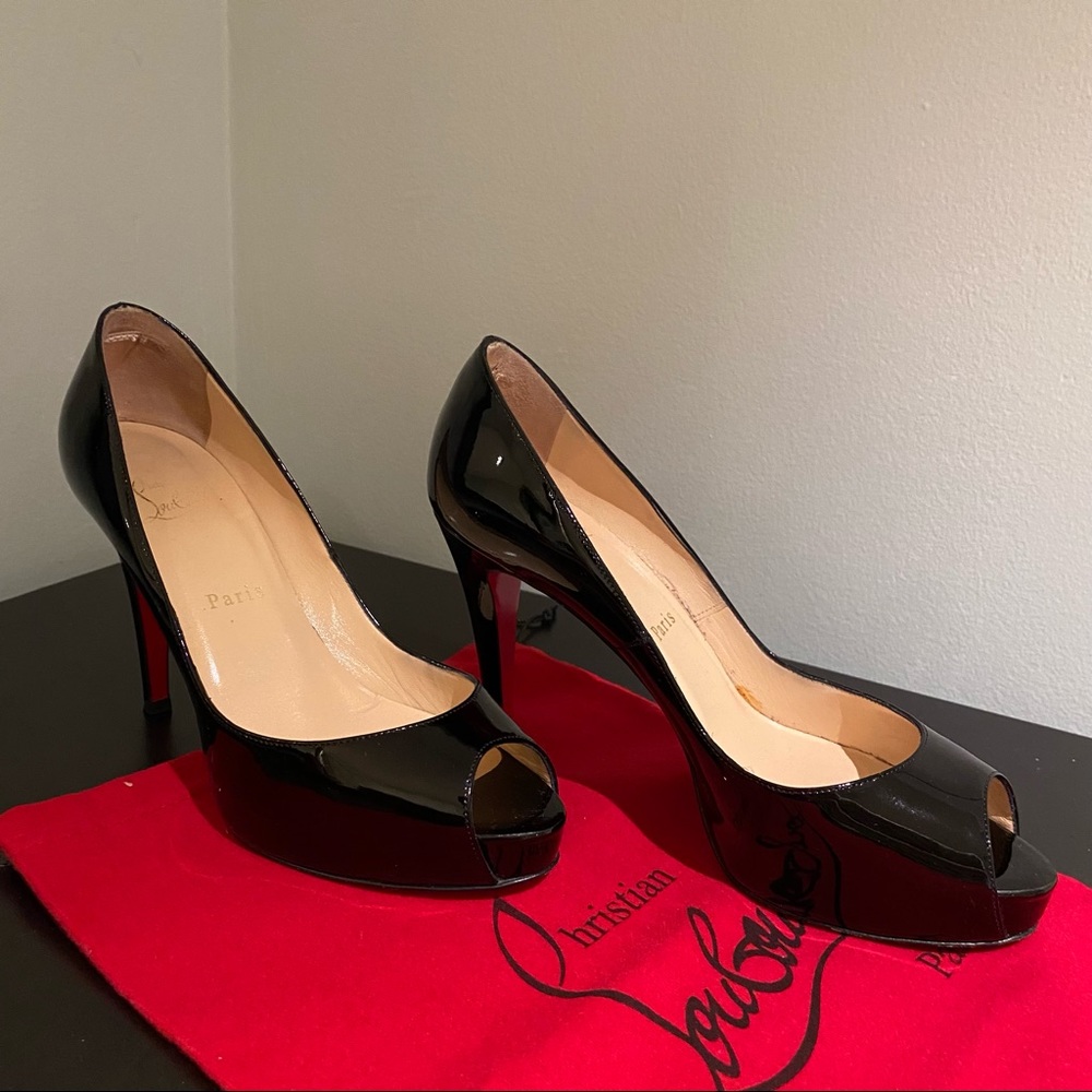 Christian Louboutin Very Privé Platform Pumps